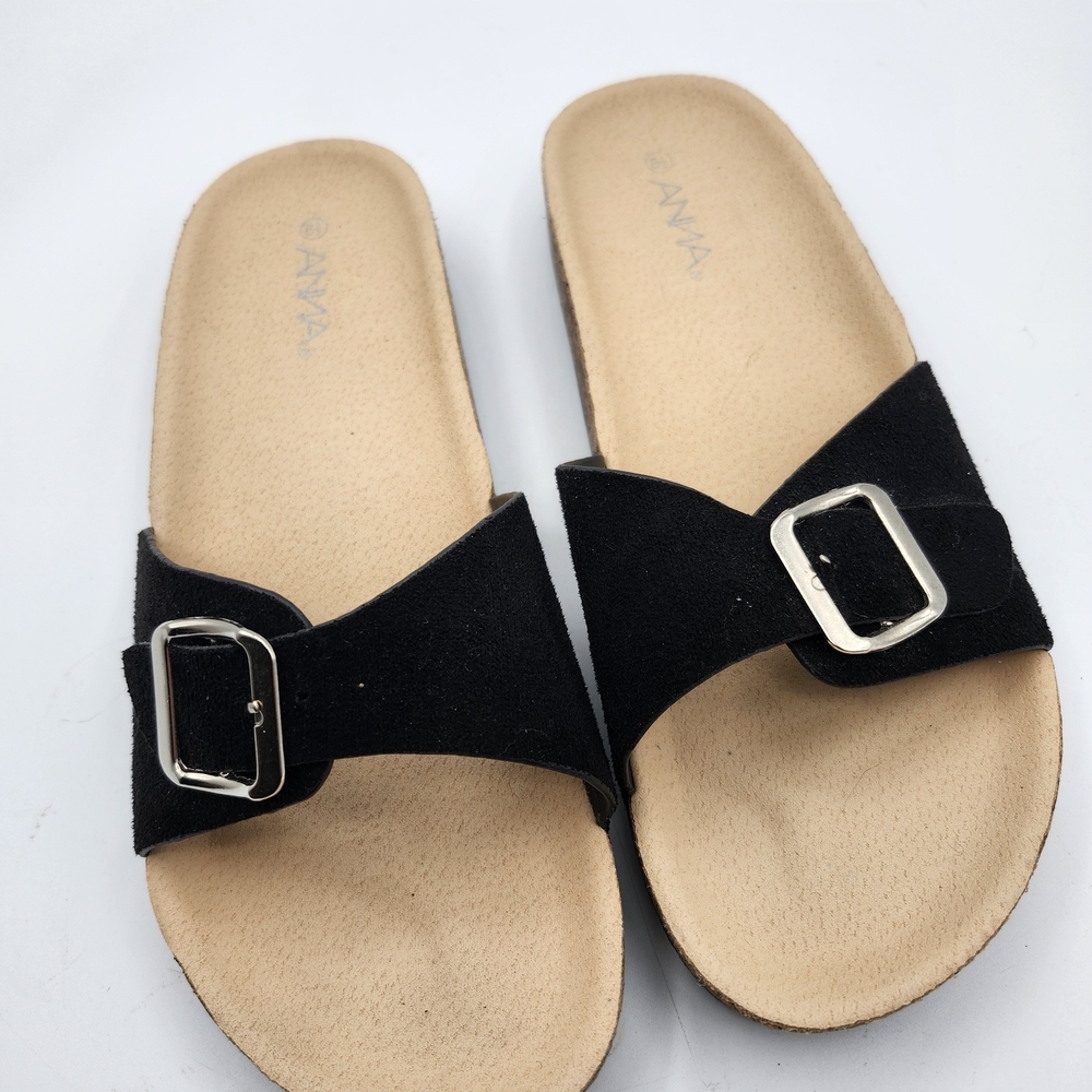 Anna Black Sandals with Silver Accent NWOT Cork W/rubber Soles Sz 40